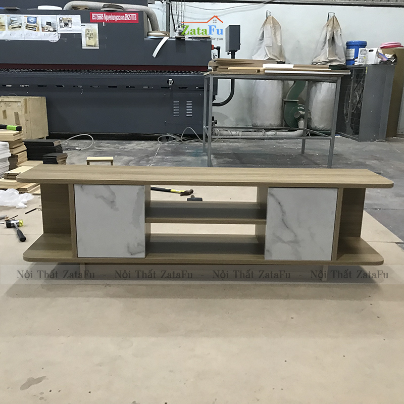 kệ để tivi treo tường