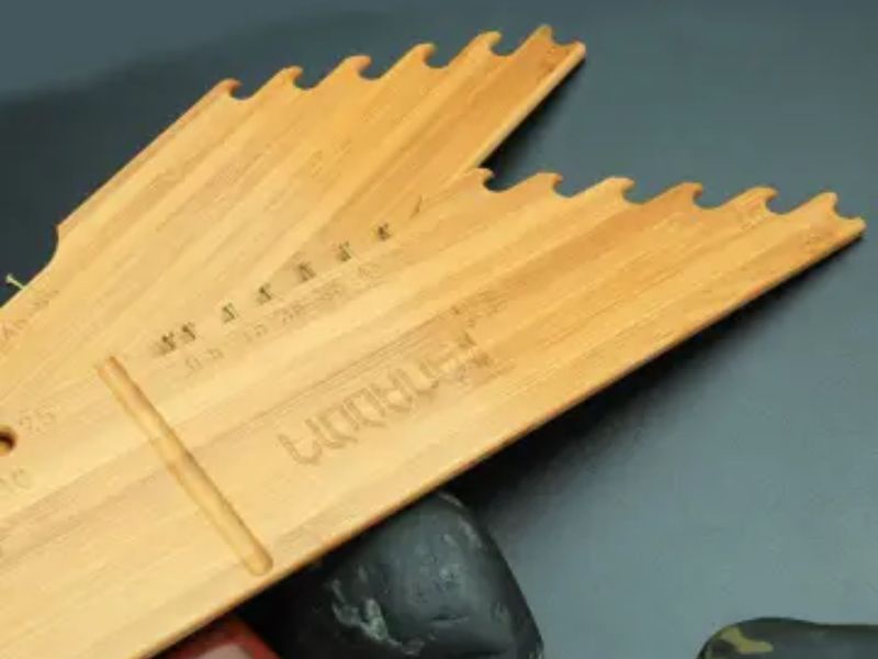 Dụng cụ hỗ trợ khi buộc thẻo câu đài