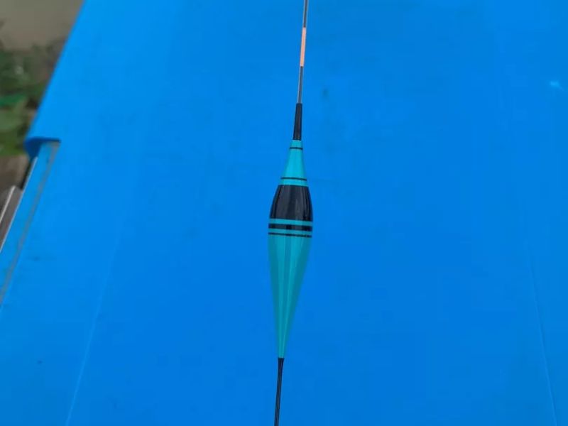 Phao câu đêm ảnh hưởng đến hiệu suất khi câu