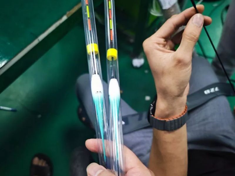 Phao đêm phù hợp câu hồ tự nhiên