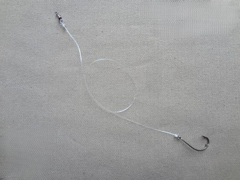 Thẻo đơn là kiểu buộc cơ bản, chỉ sử dụng một lưỡi câu