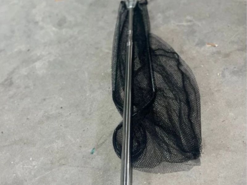 Chất liệu cán vợt cá gấp gọn