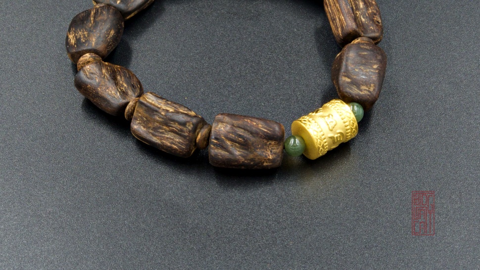 vòng tay trầm chìm dạng hạt tự nhiên