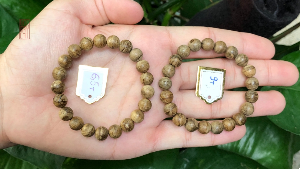 vòng tay tràm hương 8 li