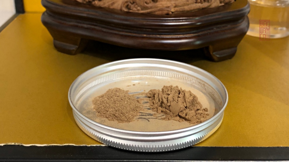 bột trầm nguyên chất