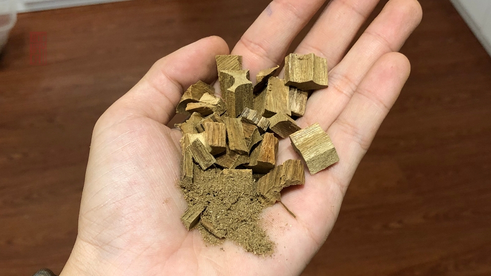 vụn trầm hương