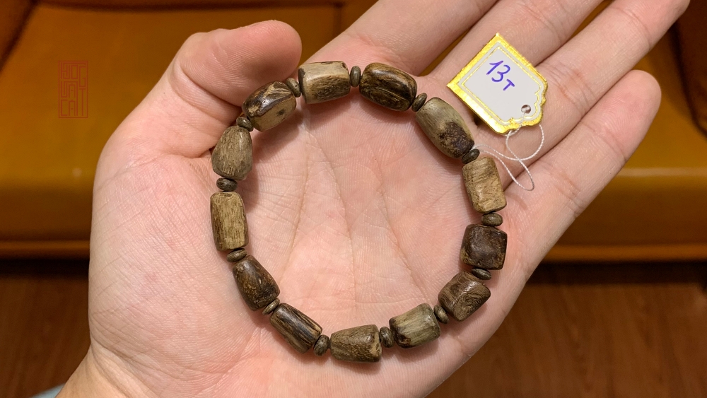 vòng tay trầm cận chìm Việt cho tay nam