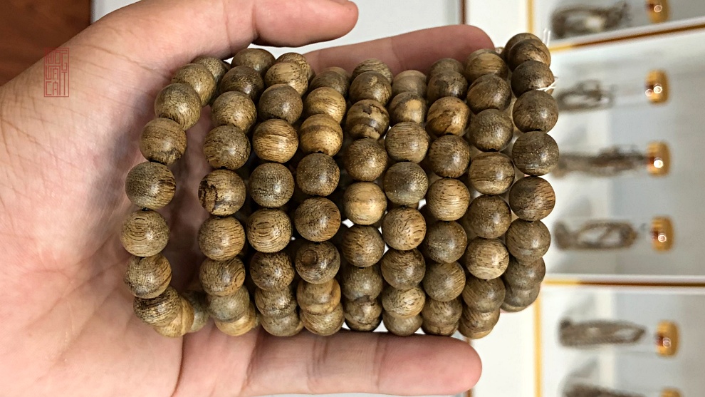 vòng trầm tự nhiên