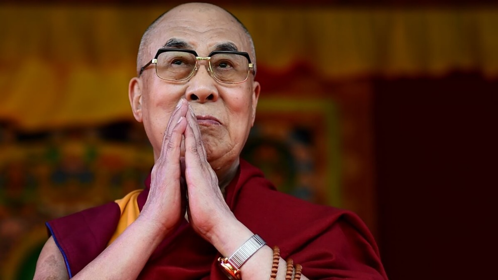 sư thầy và vòng trầm 108 hạt