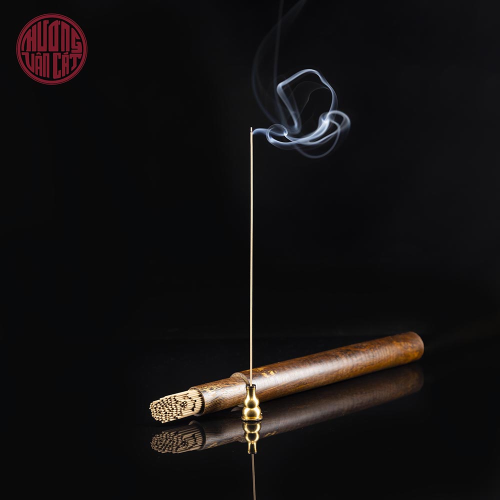 Xông nhang trầm không tăm