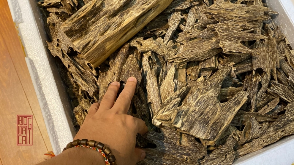 NGUYÊN LIỆU TRẦM HƯƠNG TỰ NHIÊN