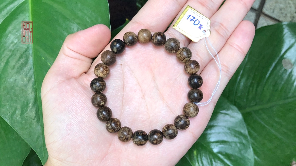 vòng tay trầm hương chìm tròn 10 li Việt