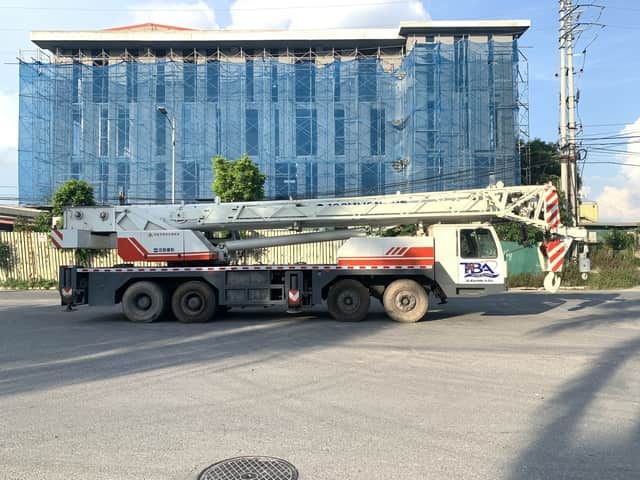 Ưu điểm cho thuê xe cẩu từ 80 tấn 500 tấn