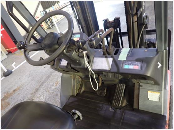 Xe nâng điện hiệu TOYOTA 7FB15 nâng cao 4500 mm