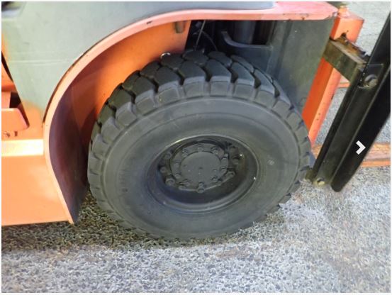 Xe nâng điện hiệu TOYOTA 7FB15 nâng cao 4500 mm