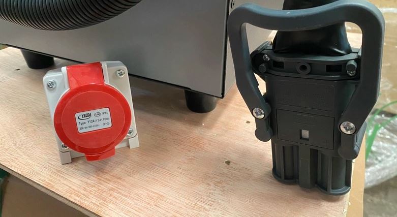 Bộ sạc ắc quy, pin lithium 80V- 150A hiệu EIKTO, hàng mới 100%