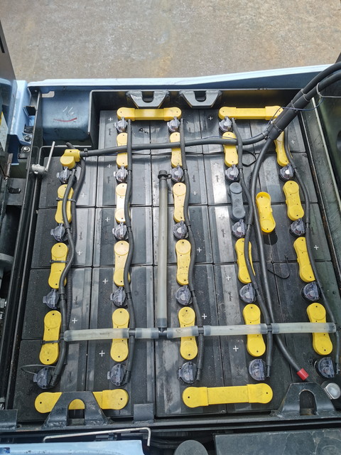 Xe nâng điện TOYOTA 7FB10 nâng cao 3000mm chuẩn Nhật