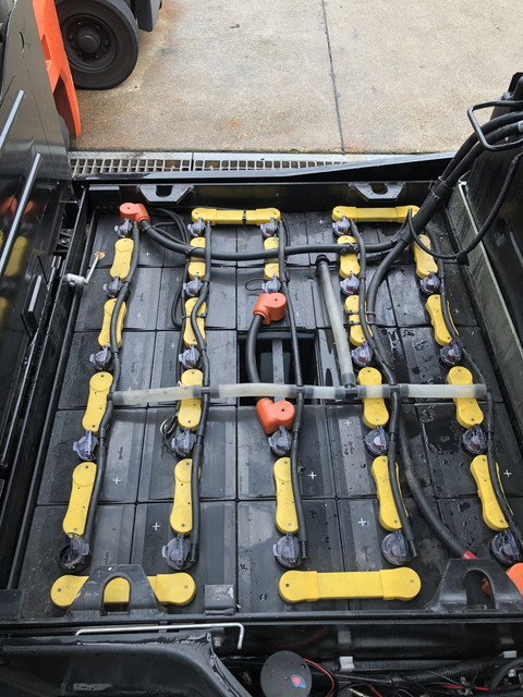 Xe nâng điện hiệu Toyota TOYOTA 8FBH15