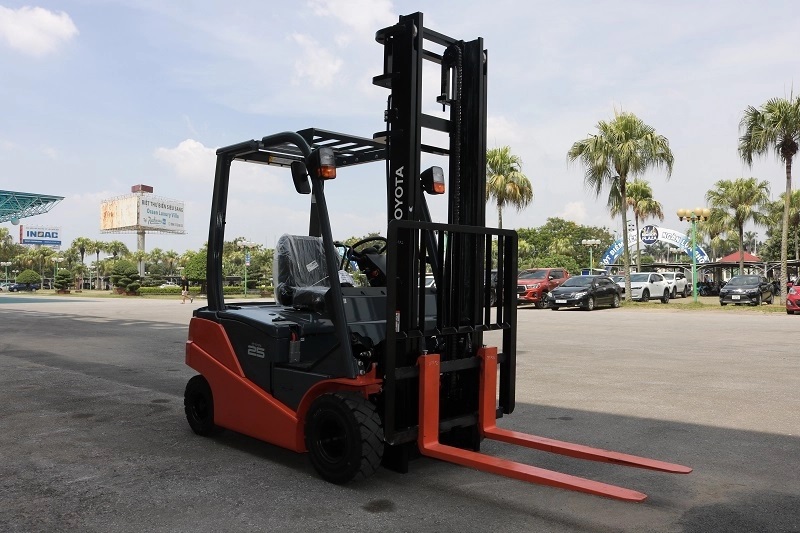 Xe nâng điện thương hiệu Toyota sản xuất tại Kunshan Trung Quốc