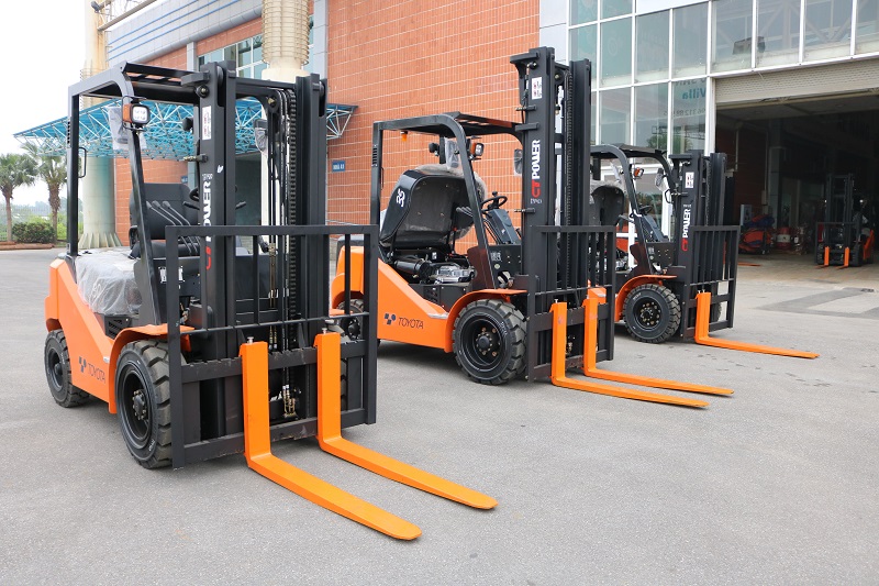 Xe nâng hàng CT Power