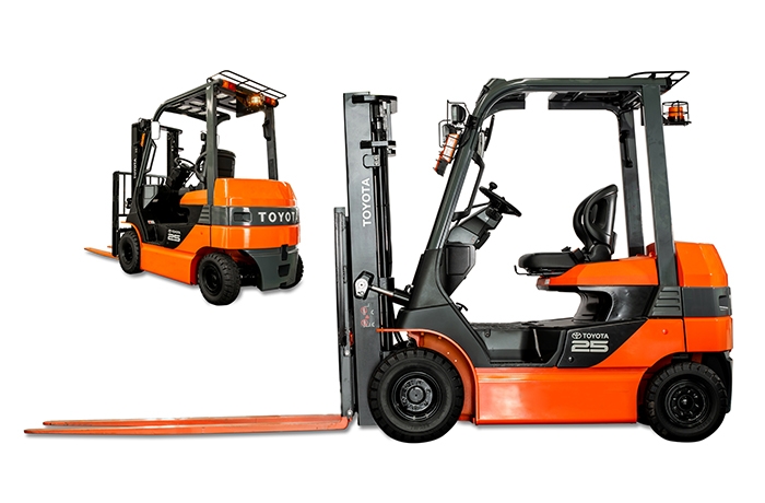 Xe nâng điện 4 bánh ngồi lái TOYOTA