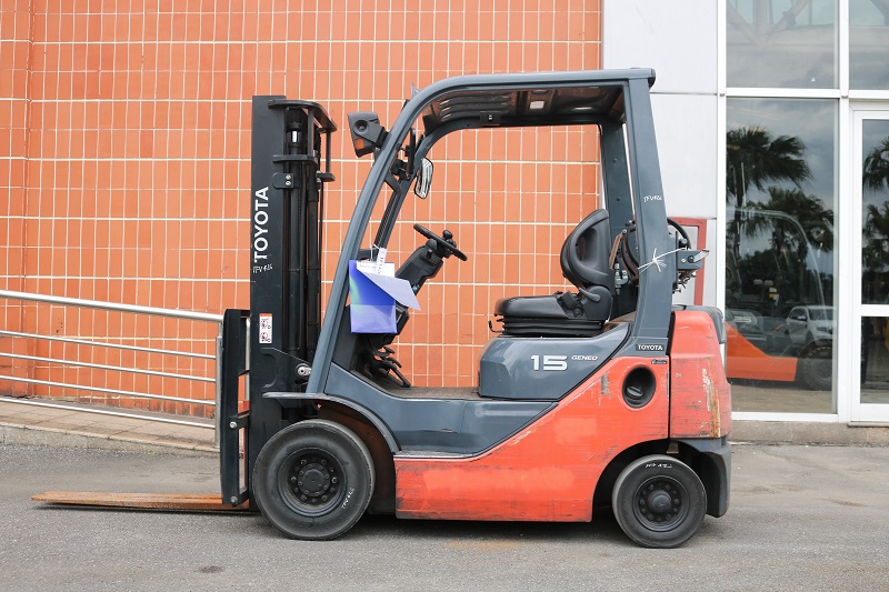 Xe nâng Xăng Gas thương hiệu TOYOTA 1.5 tấn