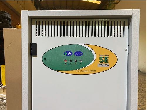 Máy sạc ắc quy hiệu SE Wa 3 pha 72V 60A