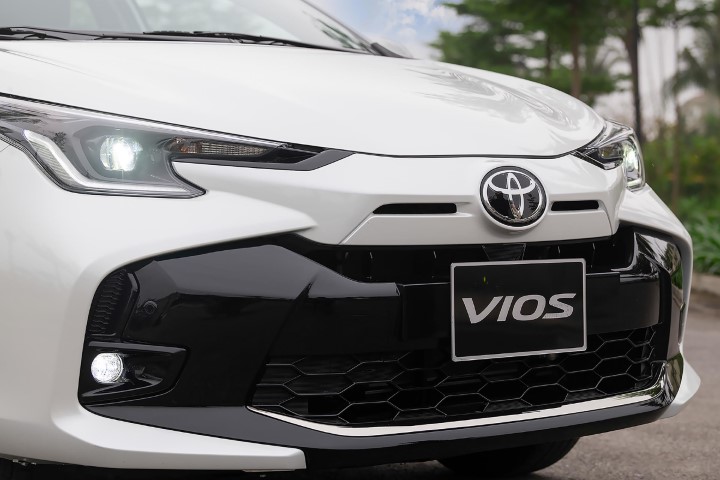 sự khác biệt ở đầu xe bản vios 2023