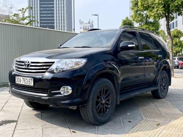 toyota fortuner sử dụng 2 cầu