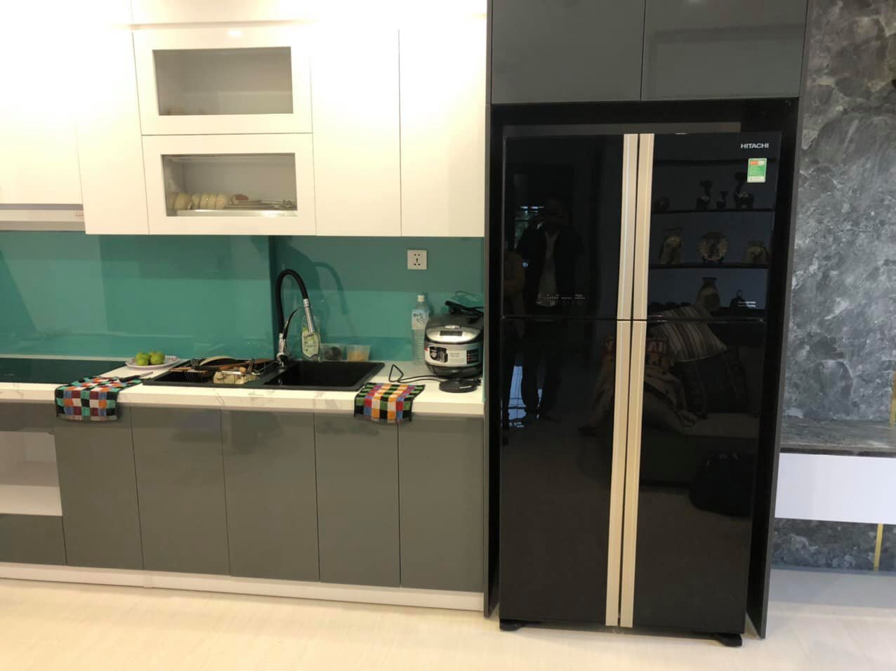 Tủ lạnh Hitachi Inverter 509 lít R-FW650PGV8 GBK đáng mua với ngân sách dưới 20 triệu đồng