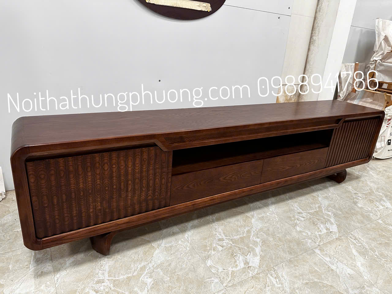 Kệ tivi nan xoắn hiện đại
