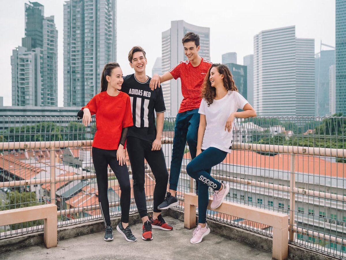 Mách khéo cách phối đồ với giày thể thao cực sành điệu và bắt mắt