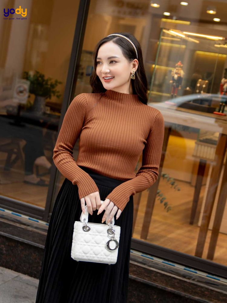 Áo len cổ 3 phân