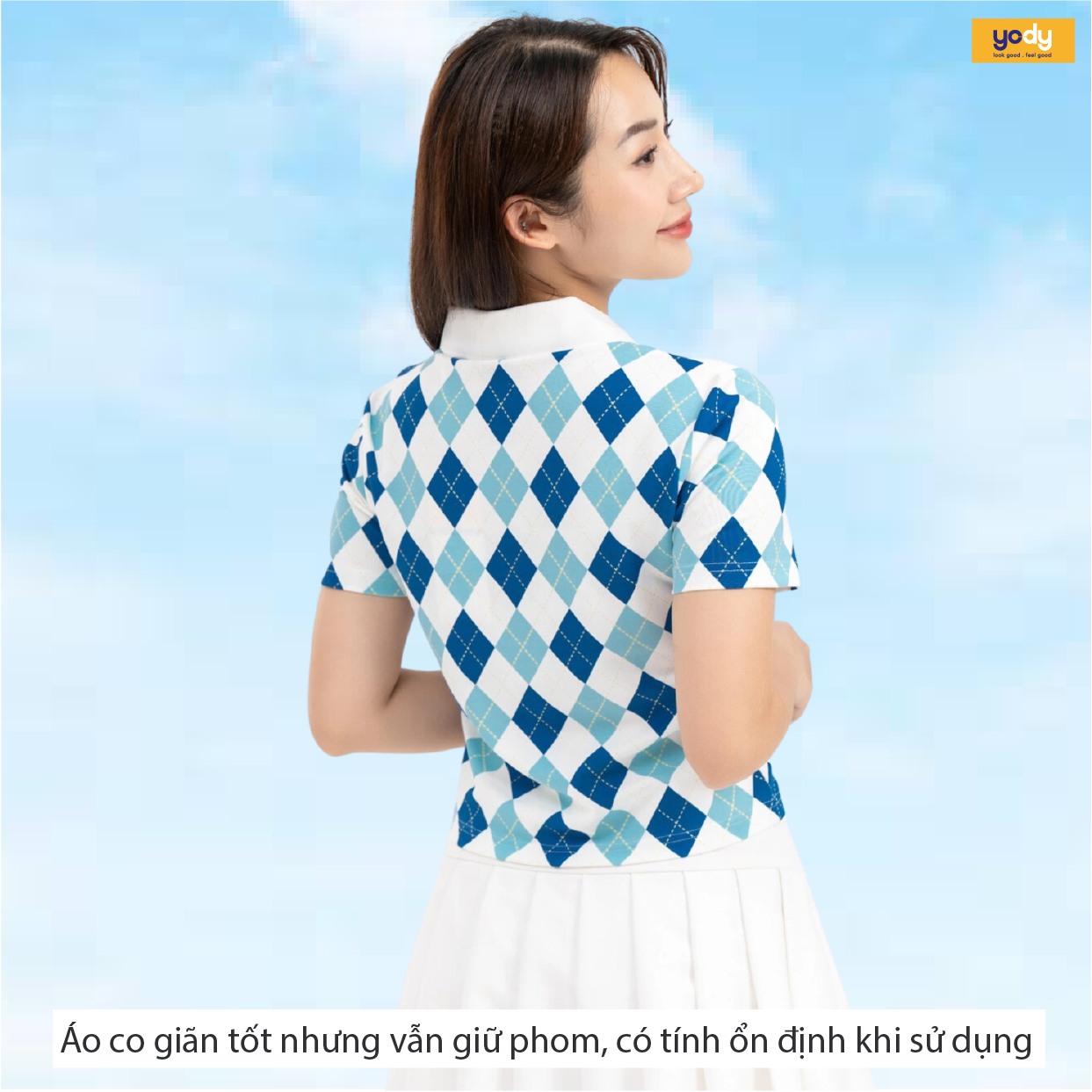 áo polo nữ croptop hoa tiết quả trám