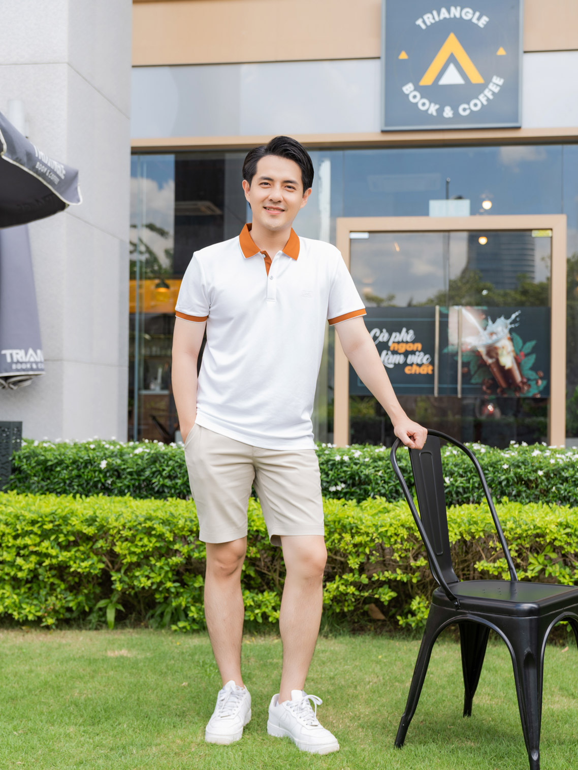 Quần Short Nam Kaki Ống Đứng Thể Thao