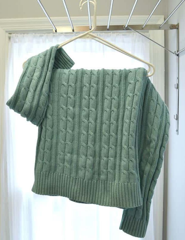 phơi quần áo trong nhà