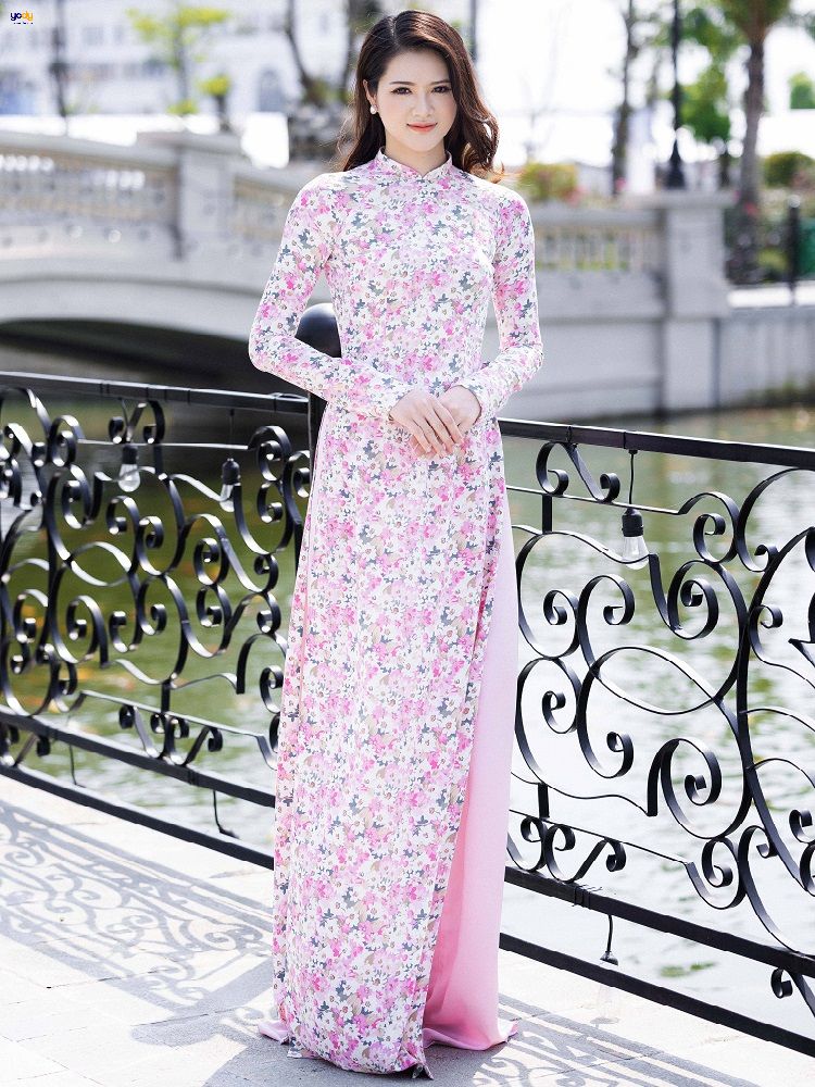 Áo dài họa tiết hoa nhí siêu đẹp và trẻ trung