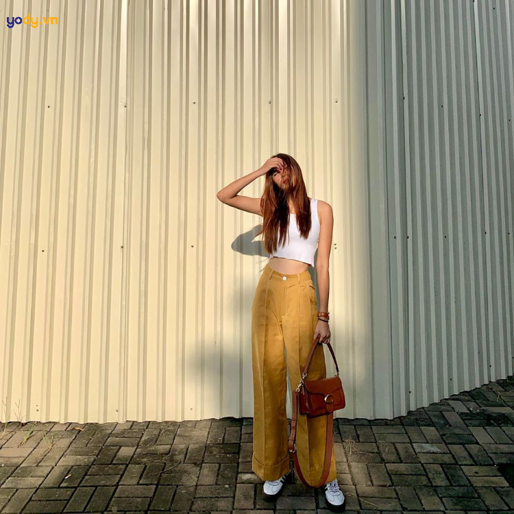 Mix tank top với quần ống rộng sành điệu