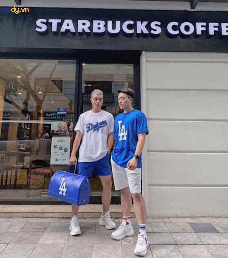 Phối giày Boston nam với áo thun MLB cực chất