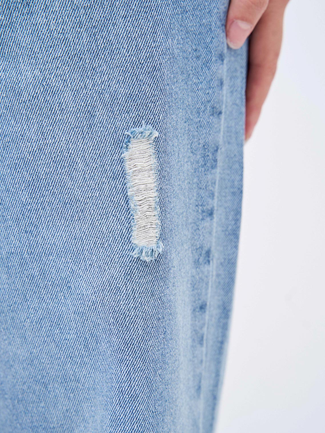 Quần Jean Nữ Dáng Boyfriend Mài Xước