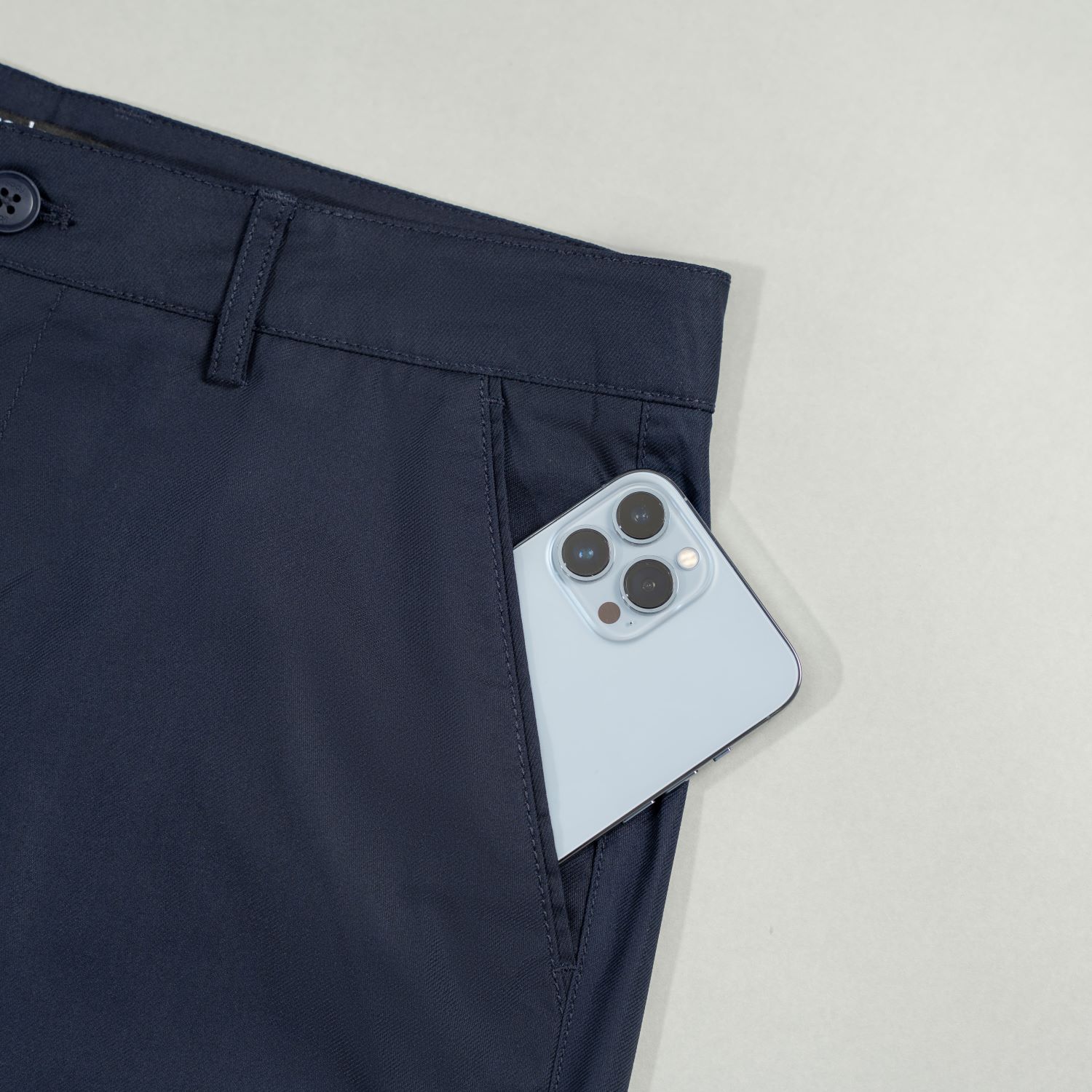 Quần Short Nam Phối Chỉ Nổi