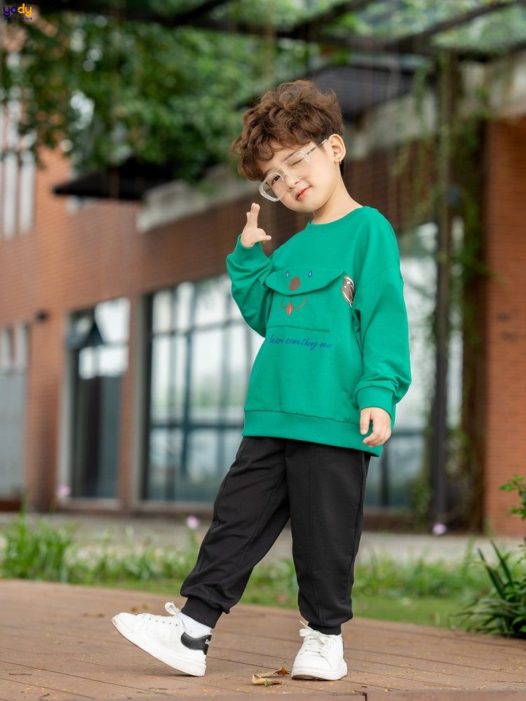 Lưu ý khi lựa chọn phối đồ với quần nỉ trẻ em