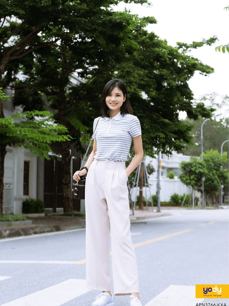 Áo polo phối quần âu