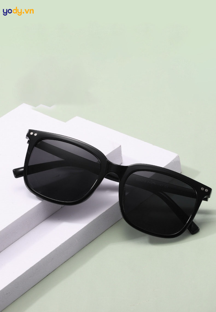 Kính râm bảo vệ mắt