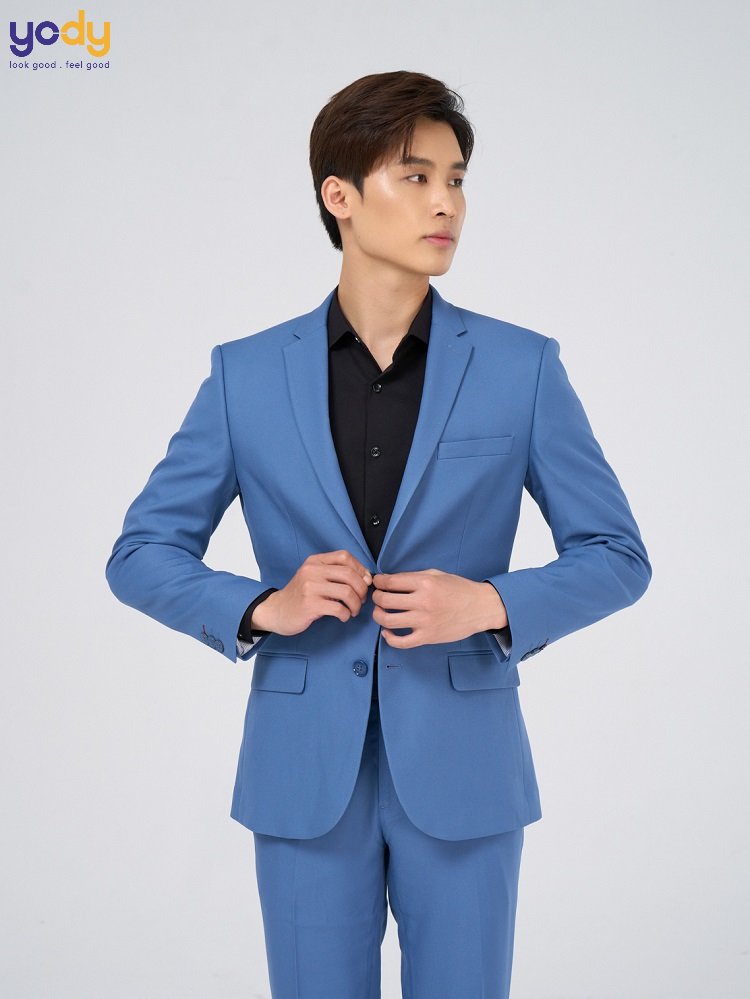 Nên lựa chọn áo vest vừa vặn với thân hình