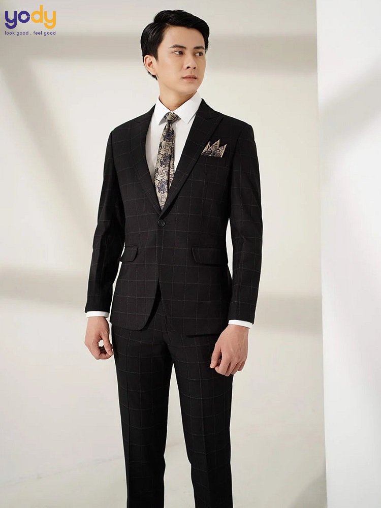 Áo vest kẻ caro màu đen