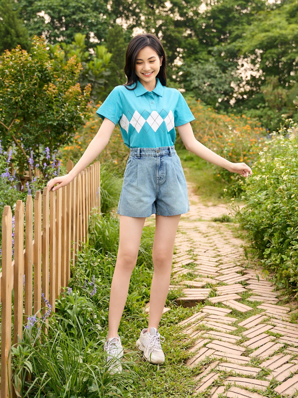 Quần Short Jean Nữ Lưng Cao Ống Rộng Tua Rua