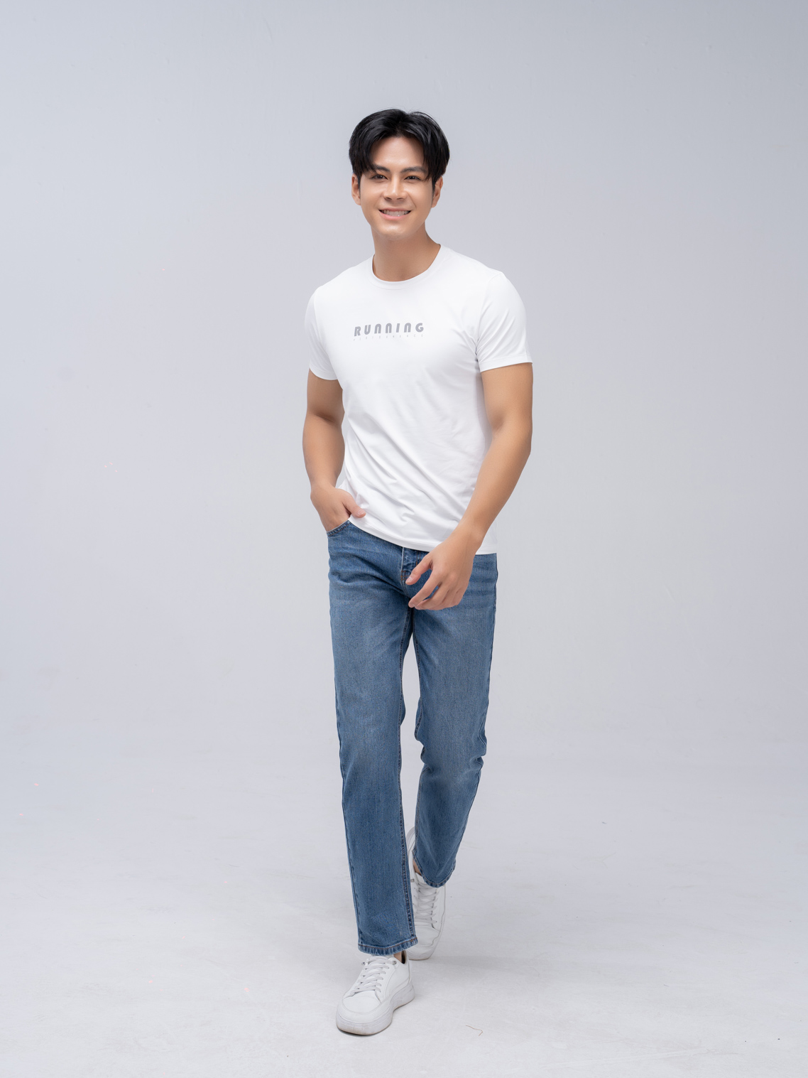 Áo T-Shirt Nam In Chữ Running Thể Thao