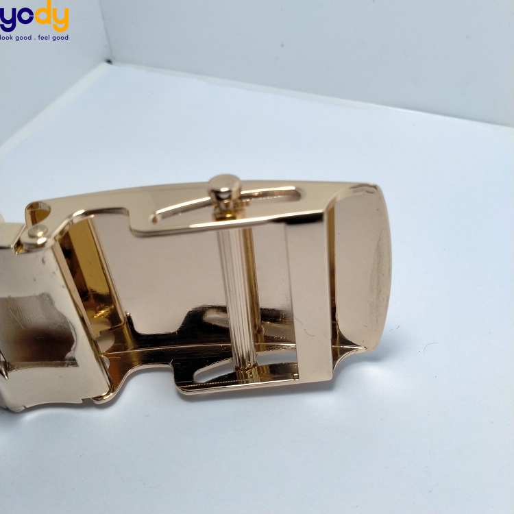 Thắt lưng nam khóa con lăn