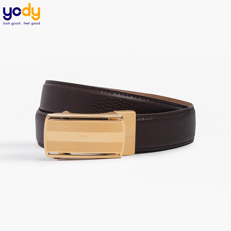 Chọn thắt lưng theo mặt khóa